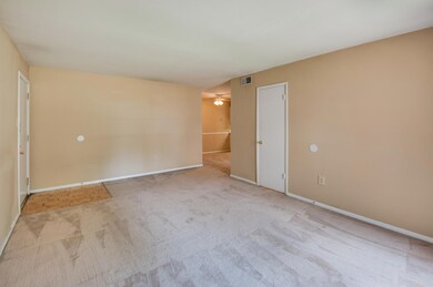 900_Mountain_Creek_Rd_#_379_07