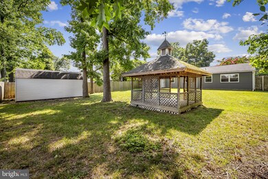 2415 Lodge Farm Rd, Sparrows Point, MD 21219 - photo 5