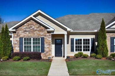 106 Moore Farm Cir NW, Huntsville, AL 35806 - photo 5