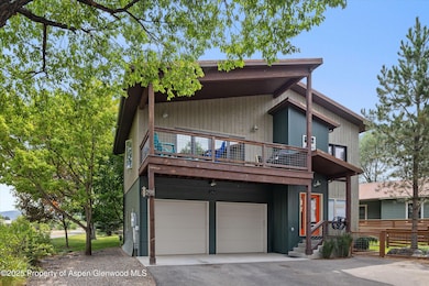 296 N 7th St, Carbondale, CO 81623 - photo 3