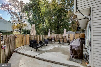 2332 Anvil Ln, Temple Hills, MD 20748 - photo 5