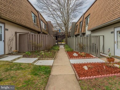 7911 Sausalito Place unit D, Alexandria, VA 22309 - photo 2