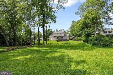 10 Lawrence Rd, Norristown, PA 19403 - photo 2