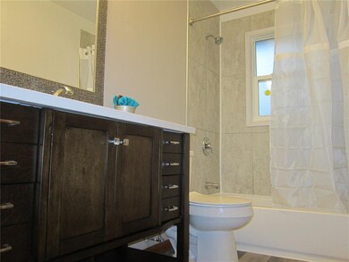 2710 Hickory Dr SW, Cedar Rapids, IA 52404 - photo 6