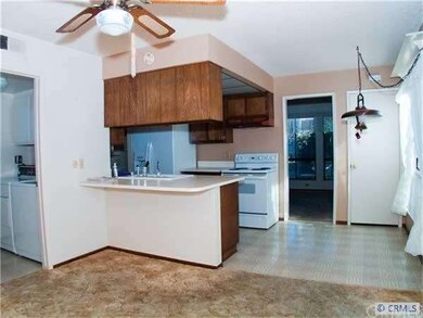 Open Kitchen with breakfast bar