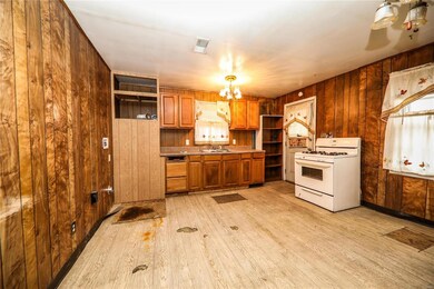 2804 Arlington St, Collinsville, IL 62234 - photo 3