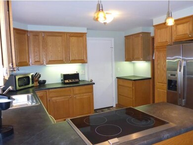 54 Sweeney Rd, Keene, NH 03431 - photo 4