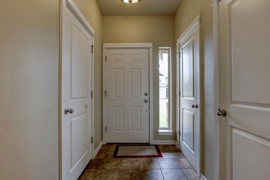 1312 NW 18th St, Redmond, OR 97756 - photo 4