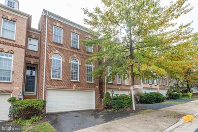 12469 Rose Path Cir, Fairfax, VA 22033 - photo 3