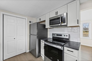 13305 W 51st St, Shawnee, KS 66216 - photo 5