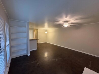 8713 Clearbrook Trail unit A, Austin, TX 78729 - photo 5