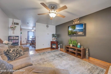 522 S Lehigh Gap St, Walnutport, PA 18088 - photo 6