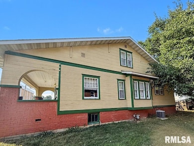 113/115 Mccann St, Benton, IL 62812 - photo 5