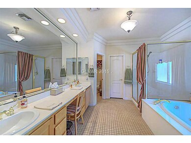 Master Bath/Spa.