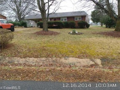 141 Harriet Ln, Statesville, NC 28625 - photo 2