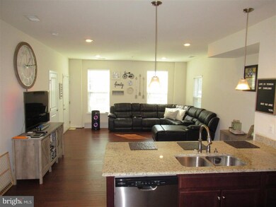3564 Briarwood Dr unit 2N, Dumfries, VA 22026 - photo 2