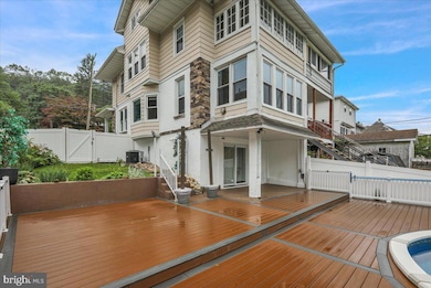 2451 Fairview Ave, Reading, PA 19606 - photo 4