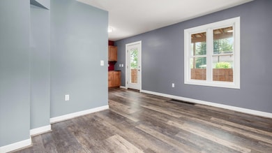 11-z 422 N Cedar St014