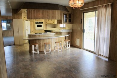 420 Aslin Ave, Mount Vernon, OR 97865 - photo 5