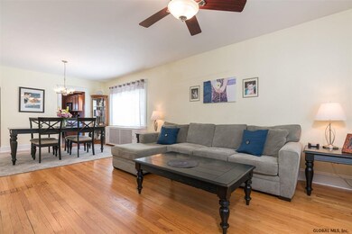 11 Thomas St, Albany, NY 12204 - photo 3