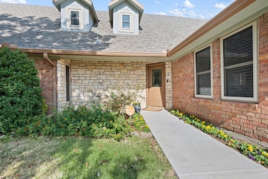 2621 Sedgeway Ln, Carrollton, TX 75006 - photo 4