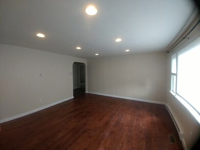7 Franklin Ave unit D, Buzzards Bay, MA 02532 - photo 2