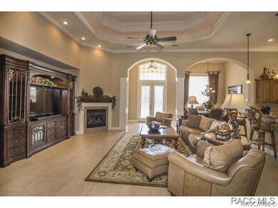 LIVING ROOM / FIREPLACE