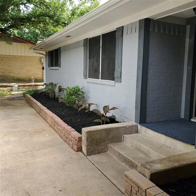 801 Deleon St, Denison, TX 75020 - photo 4