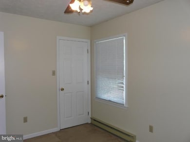 108 Parkwood Cir, Winchester, VA 22602 - photo 2