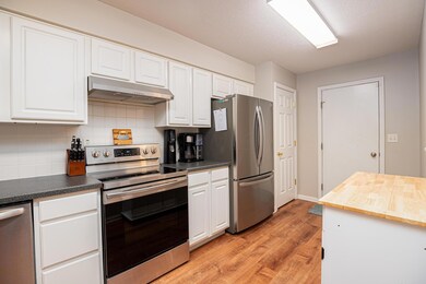 610 Chadwood Dr_008