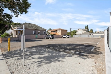 846 N Van Ness Ave, Santa Ana, CA 92701 - photo 4