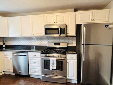 1402 Sherman Ave, Pittsburgh, PA 15212 - photo 6