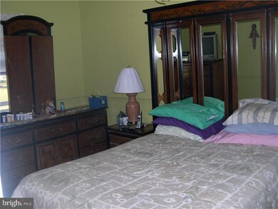 100 Cheshire Ct unit 200, Sinking Spring, PA 19608 - photo 4