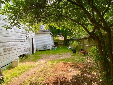 804 Merrill St, Houston, TX 77009 - photo 7