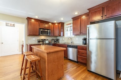 36 Orchard St, Raynham, MA 02767 - photo 5