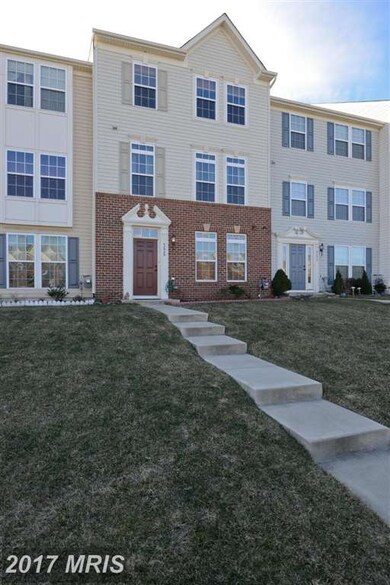 42929 Edgewater St, Chantilly, VA 20152 - photo 2