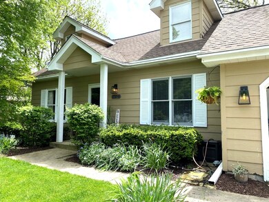 1304 Oconto Ct, Naperville, IL 60564 - photo 4