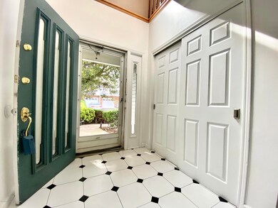 119 Commodore Dr, Staten Island, NY 10309 - photo 7