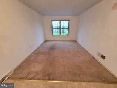 39 Chickadee Cir, Leola, PA 17540 - photo 7