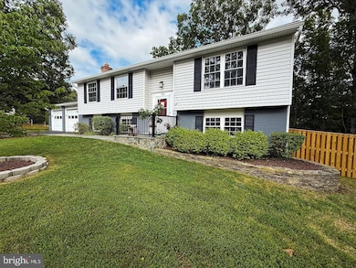 229 Applegate Dr, Sterling, VA 20164 - photo 2