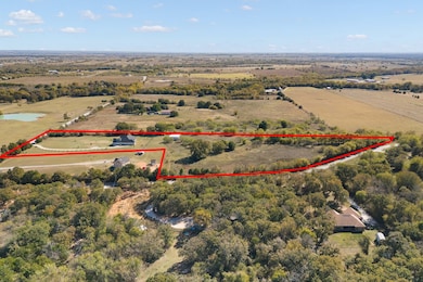 9024 County Road 420, Grandview, TX 76050 - photo 5