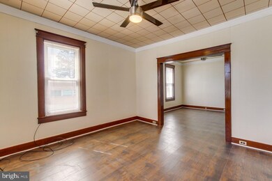 82 S 4th St, Mount Wolf, PA 17347 - photo 4