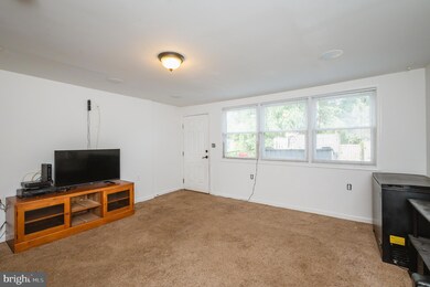 3233 Kessler Rd, Halethorpe, MD 21227 - photo 6