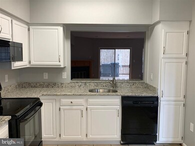 15796 Widewater Dr, Dumfries, VA 22025 - photo 5