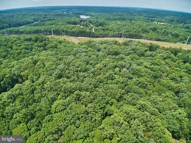 9027 Swift Creek Rd, Fairfax Station, VA 22039 - photo 6