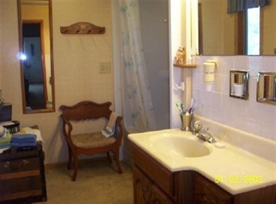 2811 Reigan Rd, North Platte, NE 69101 - photo 7