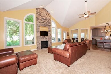 9303 Rosner Dr, Lenexa, KS 66219 - photo 6