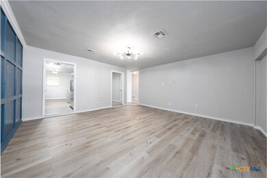 1804 Miles St, Copperas Cove, TX 76522 - photo 4