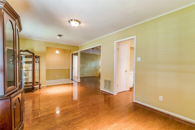 8211 Concho St, Houston, TX 77036 - photo 4