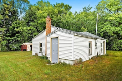 300 S West St, Plainfield, WI 54966 - photo 2